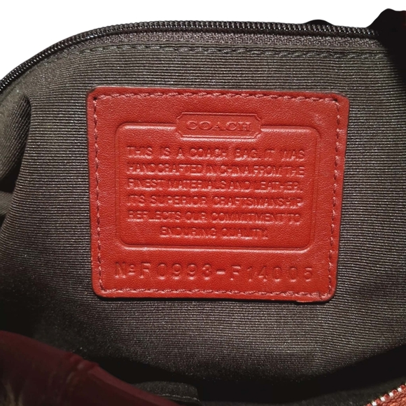 Coach Carly Patchwork Hobo shoulder bag. - Picture 12 of 12